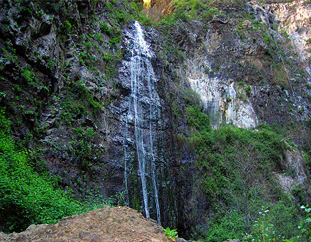 Casa-Arona-Rural-Barranco-del-Infierno-cascada